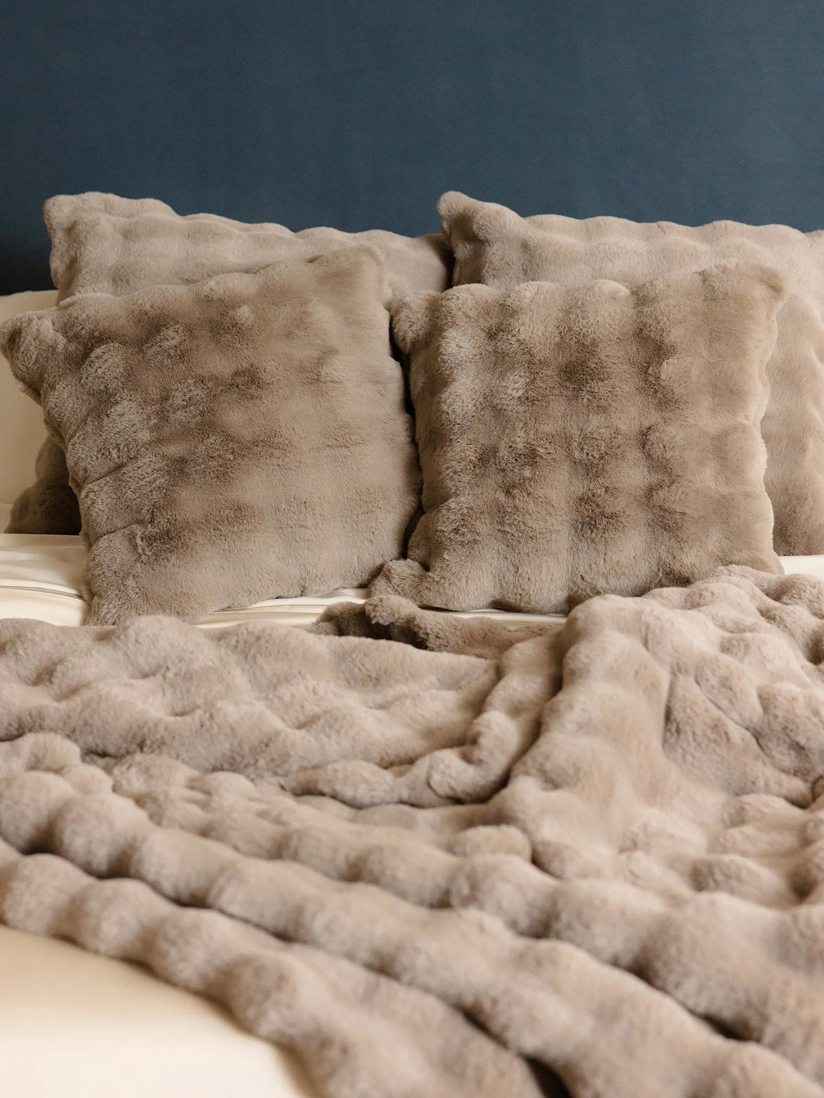 Bubble Cuddle Blanket Cozy Earth