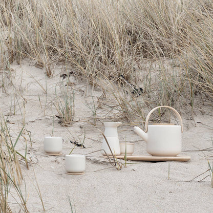 Theo cup, with coaster/lid - sand Studio Nordhaven