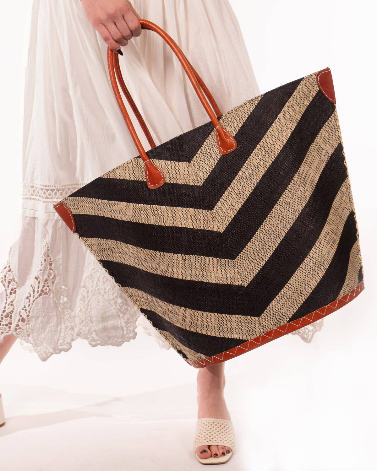 Santa Cruz Wide Stripe Chevron Large Raffia Straw Tote Bag