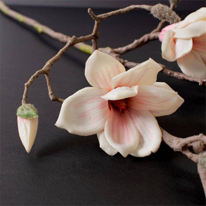 Spray - Real Touch Magnolia (Pk/06) Audrey's Home & Gift