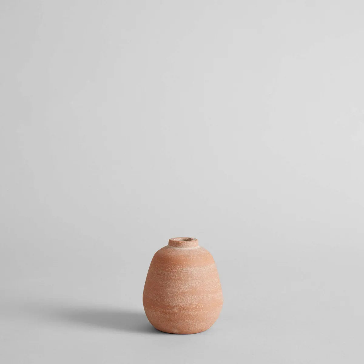 Terra Cotta Bud Vase, Whitewash Bloomist