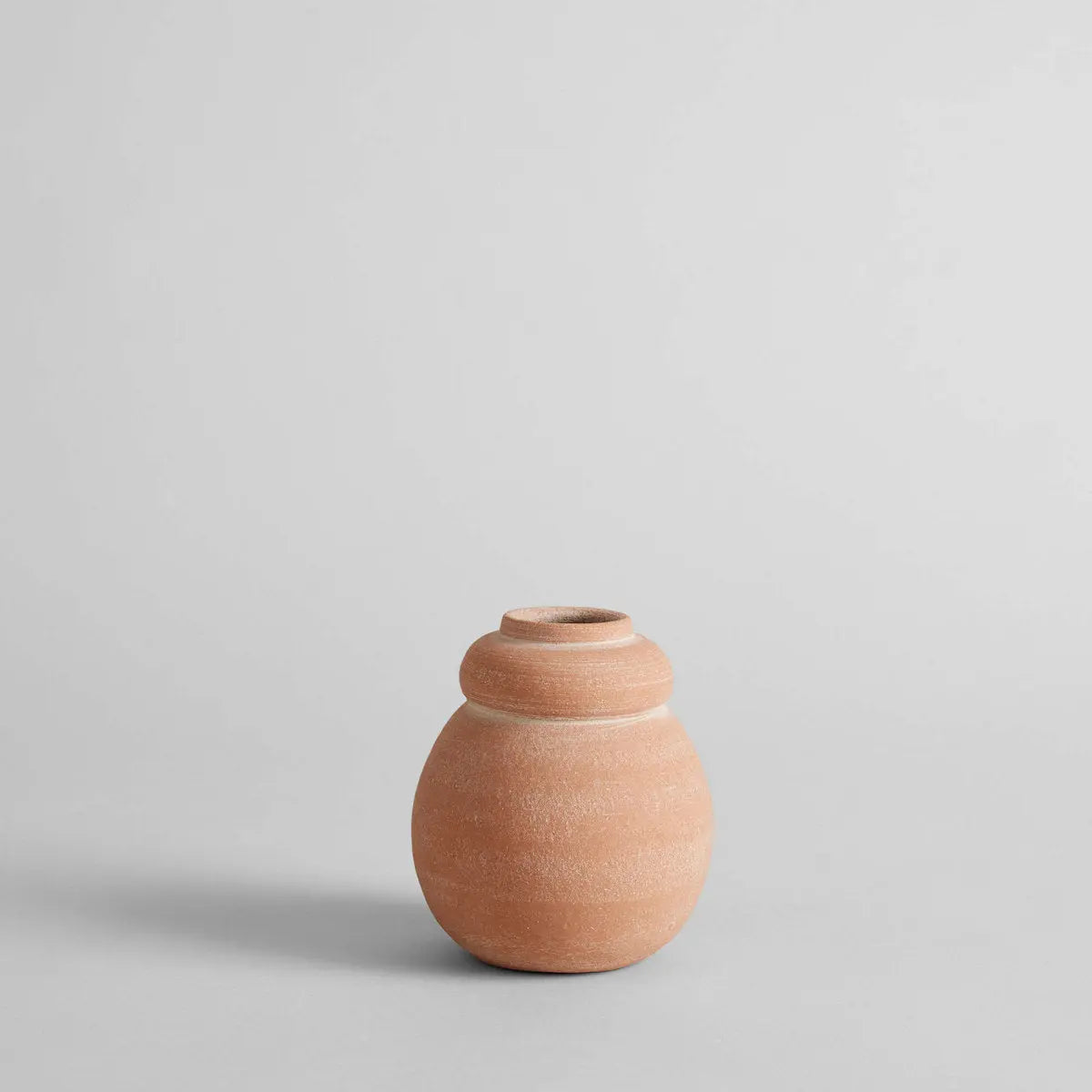 Terra Cotta Bud Vase, Whitewash Bloomist