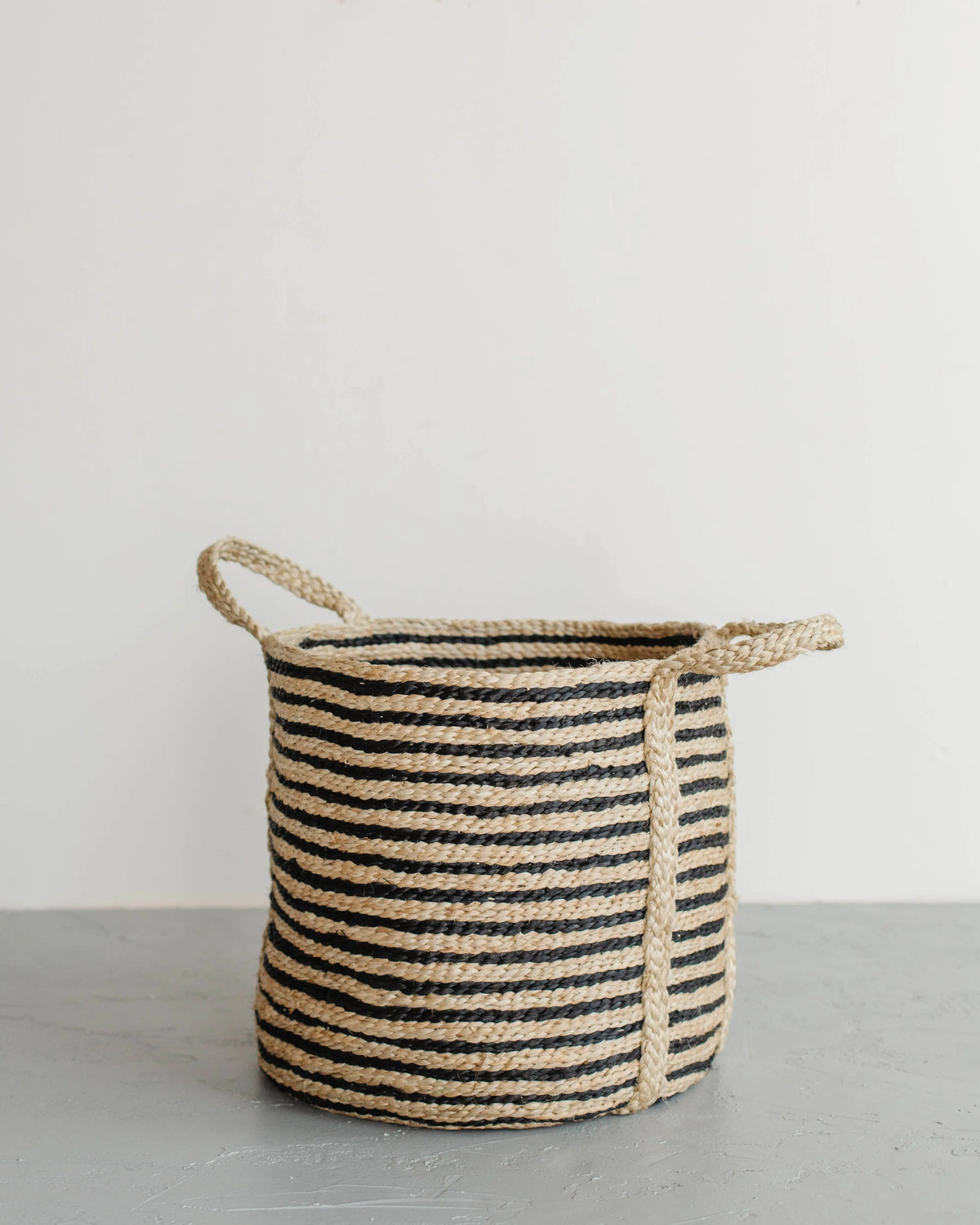 Round Laundry Basket, jute Will & Atlas