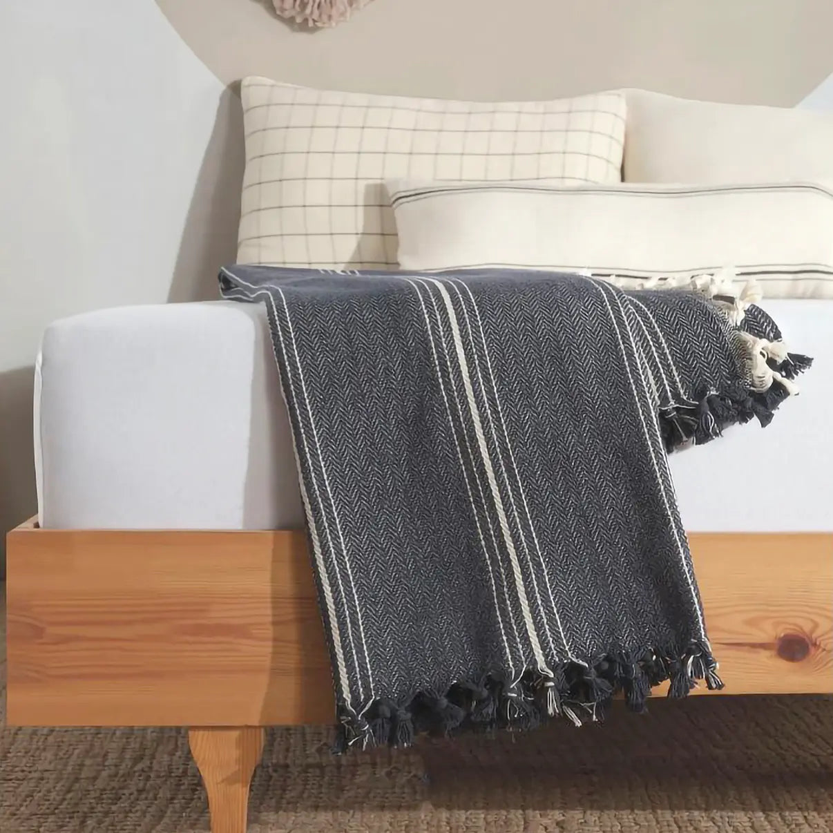 Minimalist 100% Cotton Throw Blankets Moa