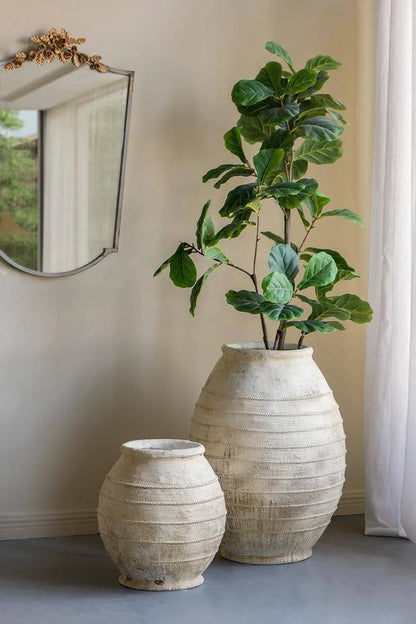 D22.5x30.5" Magnesium Flower Pot w/ Weathered White Finish A&B Home Group Inc.