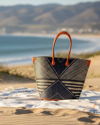 Mariposa Large Raffia Straw Tote Bag