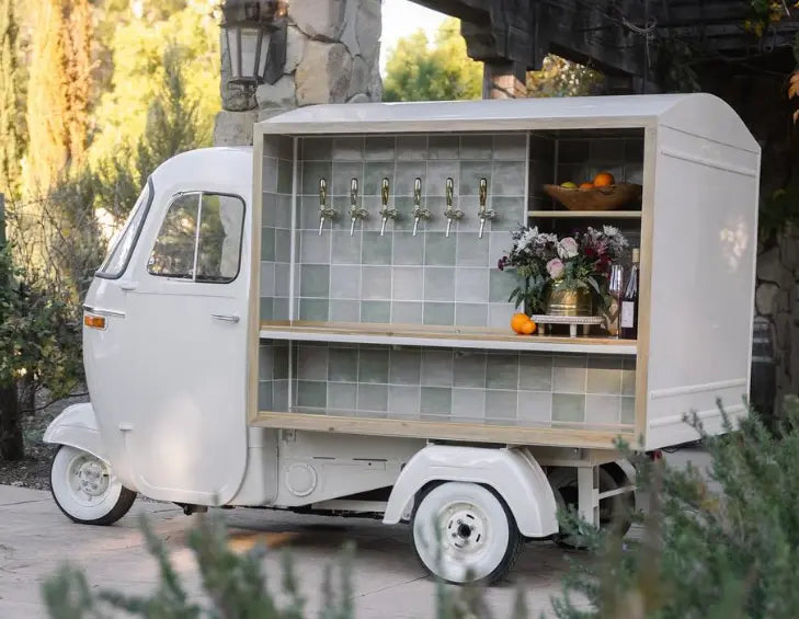 Vintage Italian Mobile Piaggio Bar Bottega Designs
